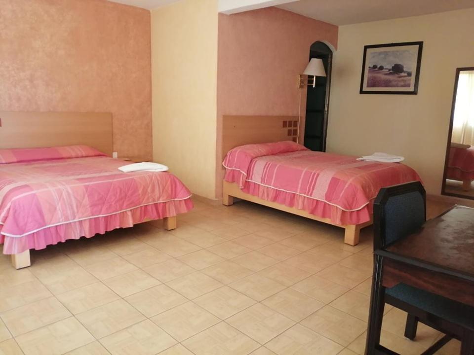 Hotel Real Doxey Tlaxcoapan Exterior photo